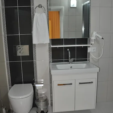 Iscen Mustafakemalpaşa